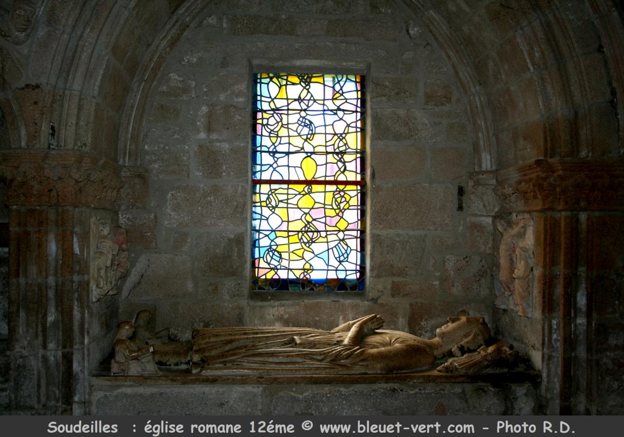 Soudeilles, église 12éme siècle