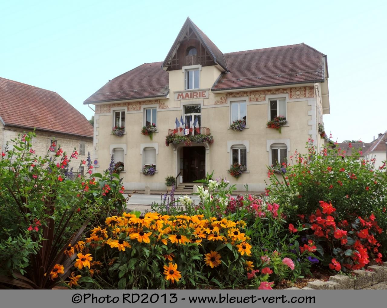 Mairie-Pierrefontaine